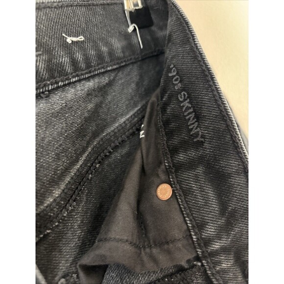 American Eagle Women's 90's Skinny Black Denim Jeans Distressed Size 2R - Picture 4 of 7